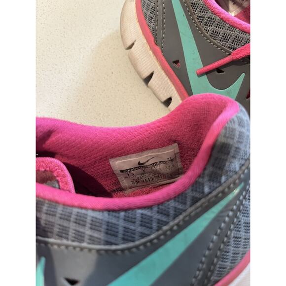 Nike Flex Run Athletic Running Shoes Gray Women's Size US 7.5 - 580440-036 - Picture 7 of 7